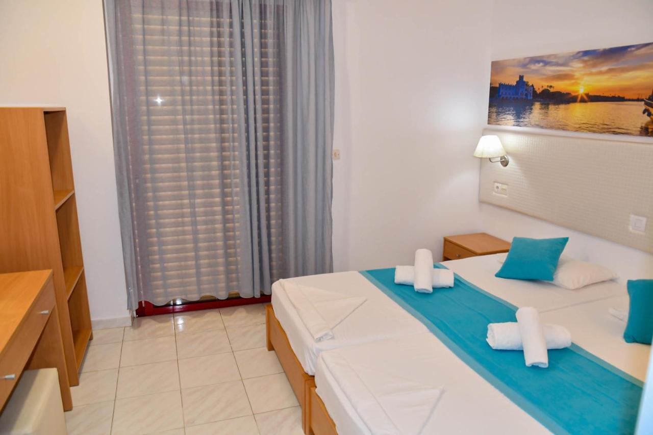 Blue Nest Hotel Tigaki Eksteriør billede